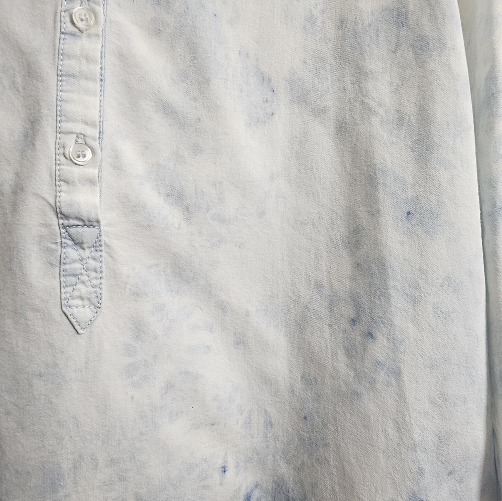 Bandolino Womens Large button down Acid Wash Shirt Top Blouse Cotton white blue - Picture 3 of 9